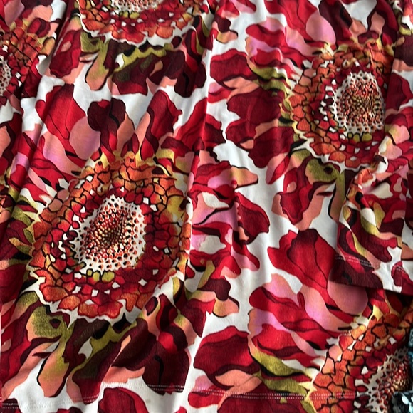 Chico’s set of multi-colored shirts sz.1 - Picture 4 of 5